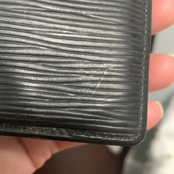 ❌SOLD 1997 authentic Louis Vuitton small coin / earbud case - Picture 3 of 17